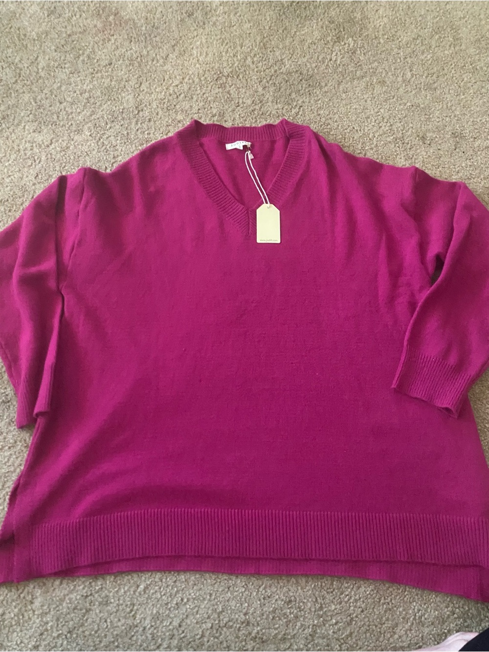 NWT Jodifl Magenta Oversized V-Neck Pullover Knit Sweater - Size M